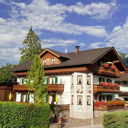 Ferienglueck Appartement Krün